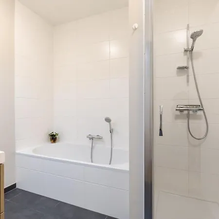 Huswell - Lovely With Terrace And Sea View * Остенде